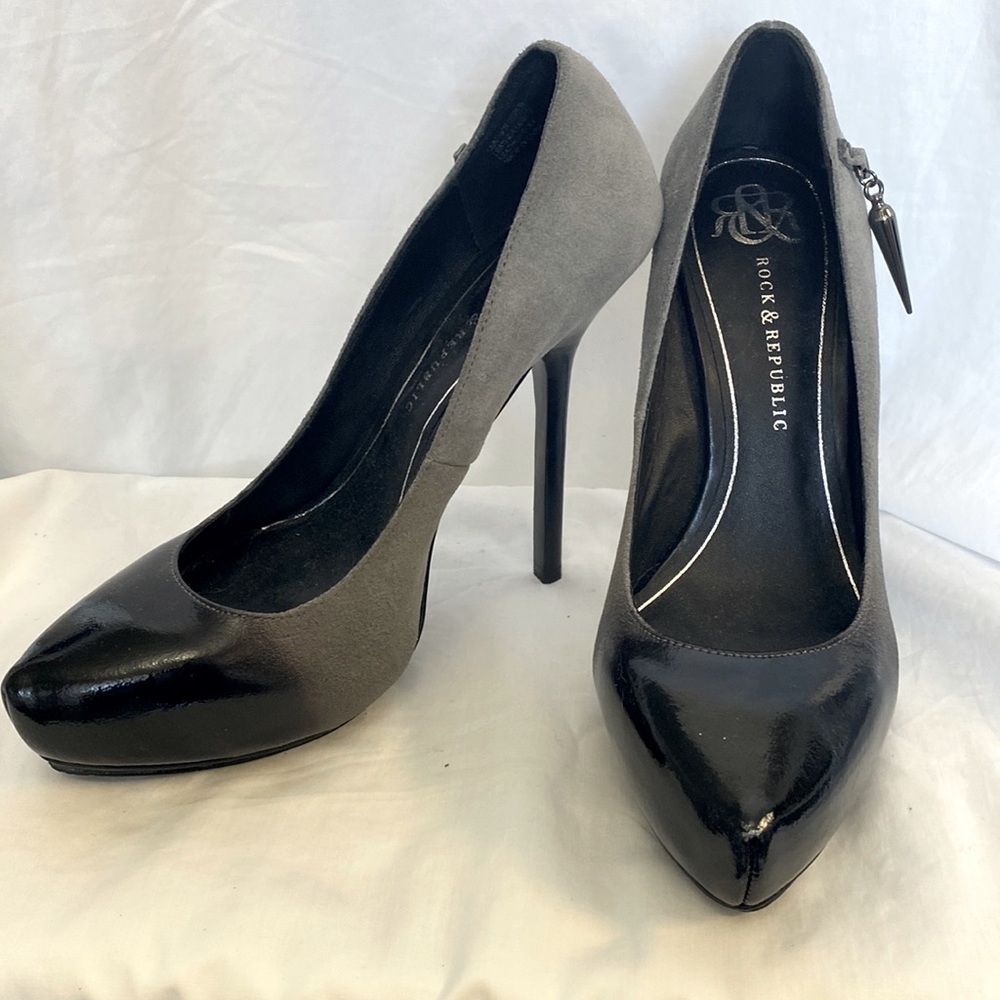 Rock and Republic Celina Pumps